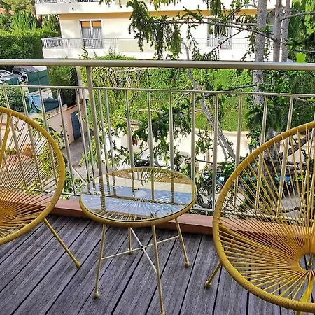 Apartamento Spacieux 2 Pieces Avec Terrasse, Clim Et Parking